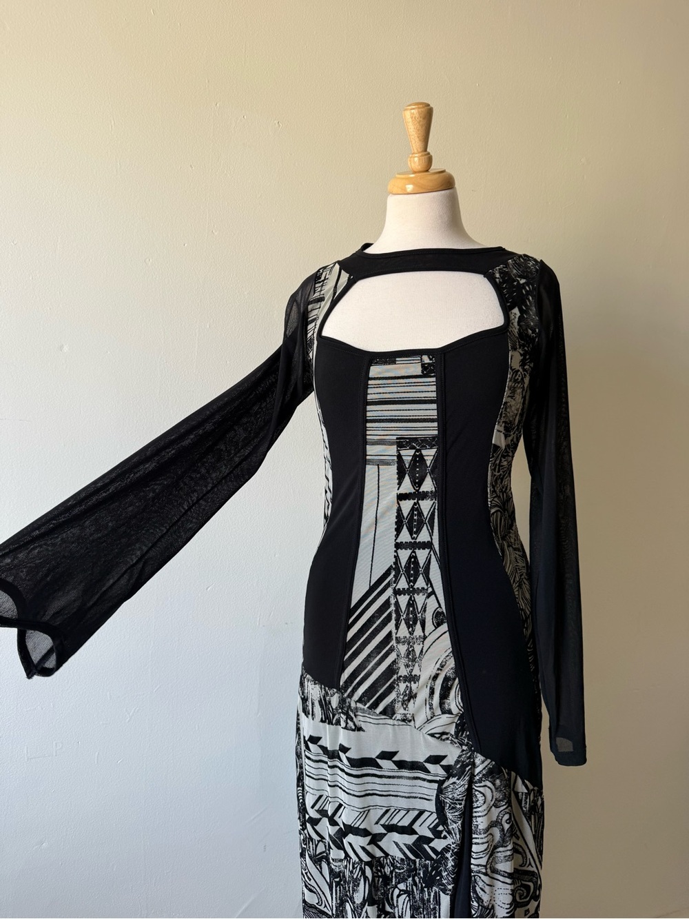 Vintage God Save Queens Avant-Garde Mesh Maxi Dress Black White Abstract Print - Picture 12 of 14